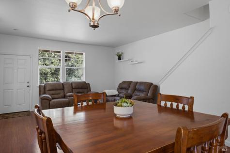 2559 Gobar Lane Santa Rosa CA 95403