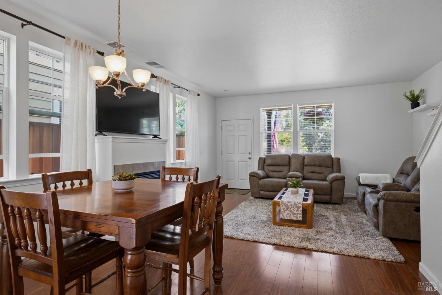 2559 Gobar Lane Santa Rosa CA 95403