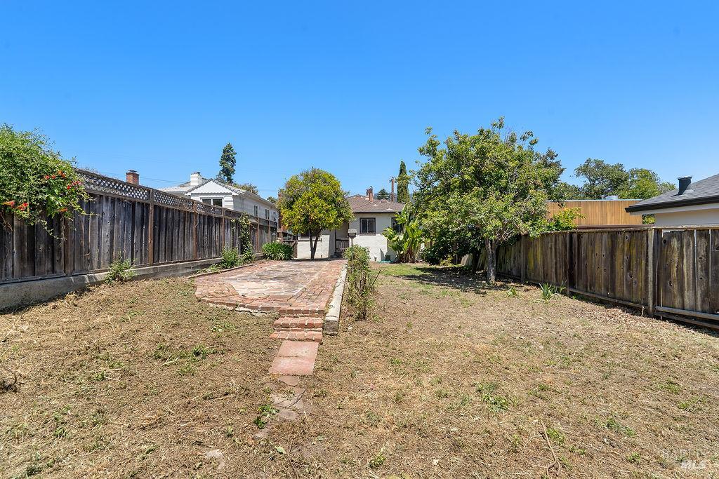 2515 Wilbur Street Oakland CA 94602