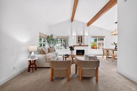 200 Redwood Circle Petaluma CA 94954