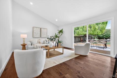 200 Redwood Circle Petaluma CA 94954