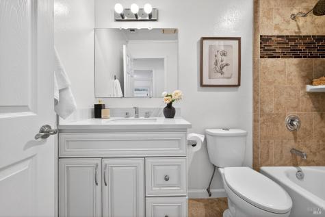 200 Redwood Circle Petaluma CA 94954