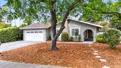200 Redwood Circle Petaluma CA 94954