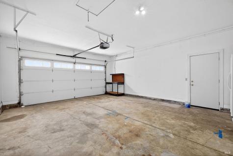 200 Redwood Circle Petaluma CA 94954