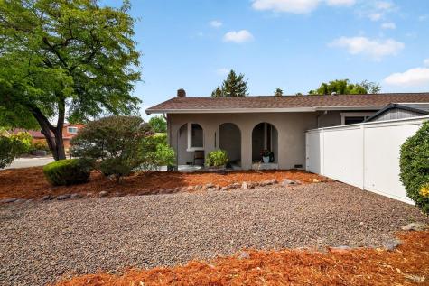 200 Redwood Circle Petaluma CA 94954