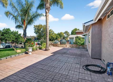 844 Cedarwood Lane Petaluma CA 94954