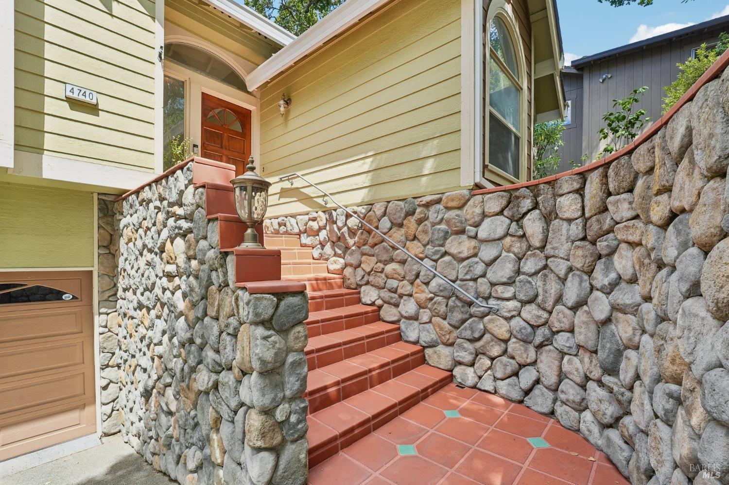4740 Montgomery Lane Santa Rosa CA 95409
