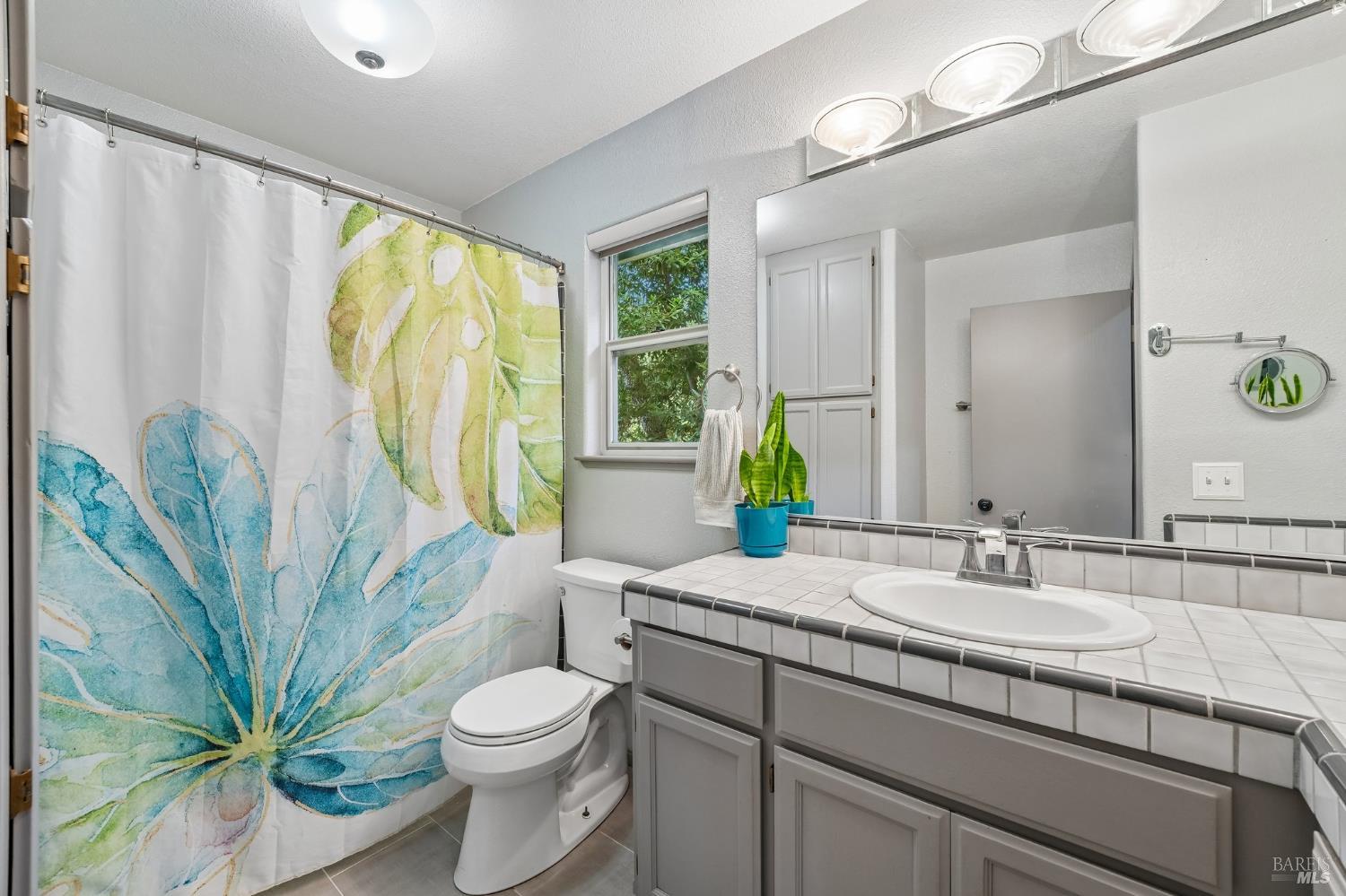 4740 Montgomery Lane Santa Rosa CA 95409