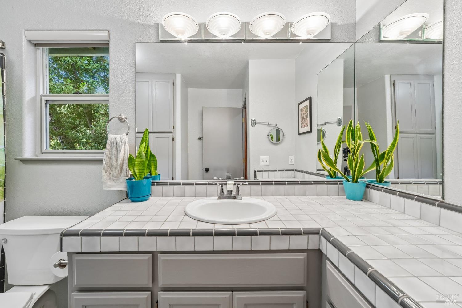 4740 Montgomery Lane Santa Rosa CA 95409