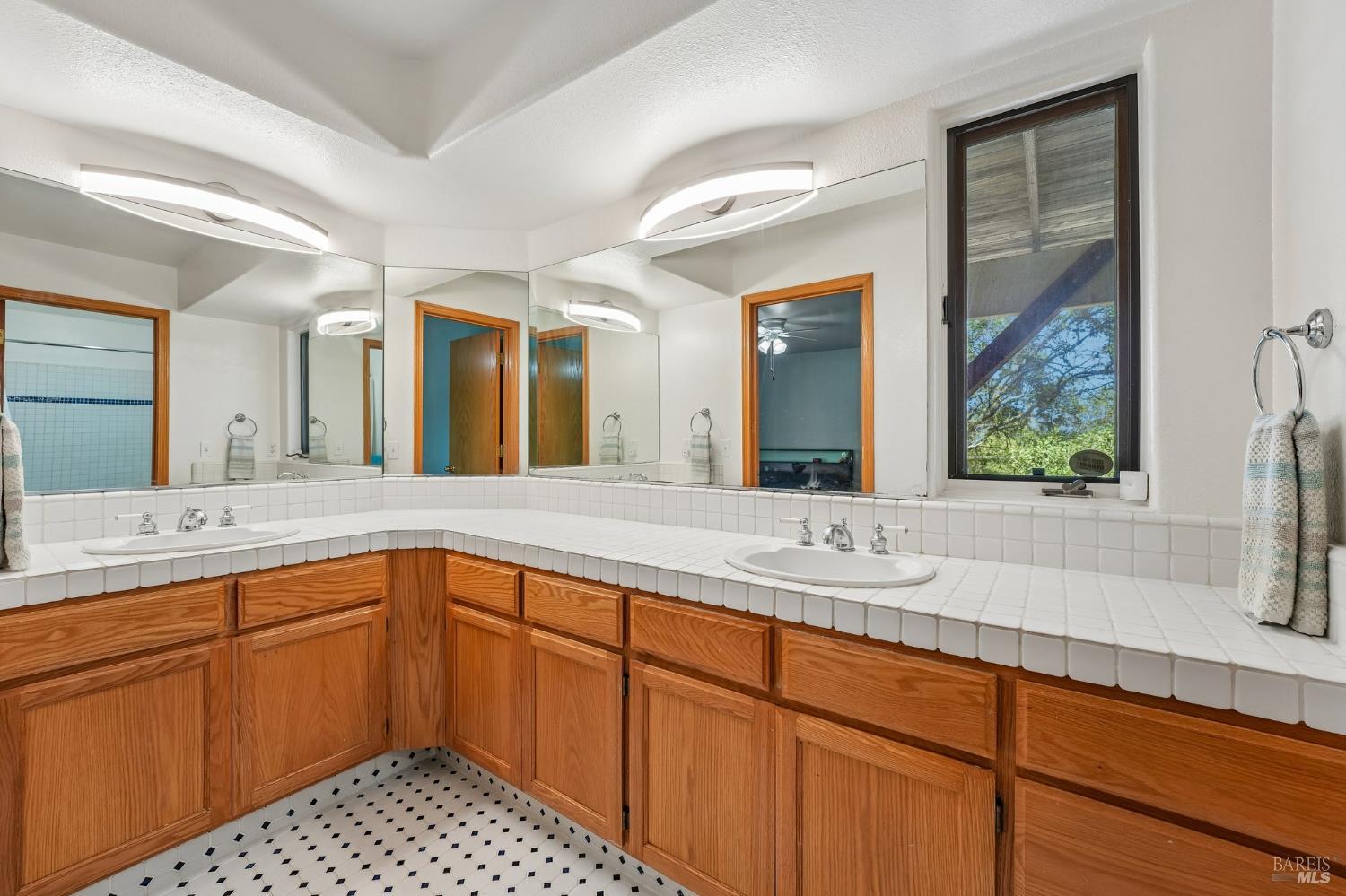 4740 Montgomery Lane Santa Rosa CA 95409