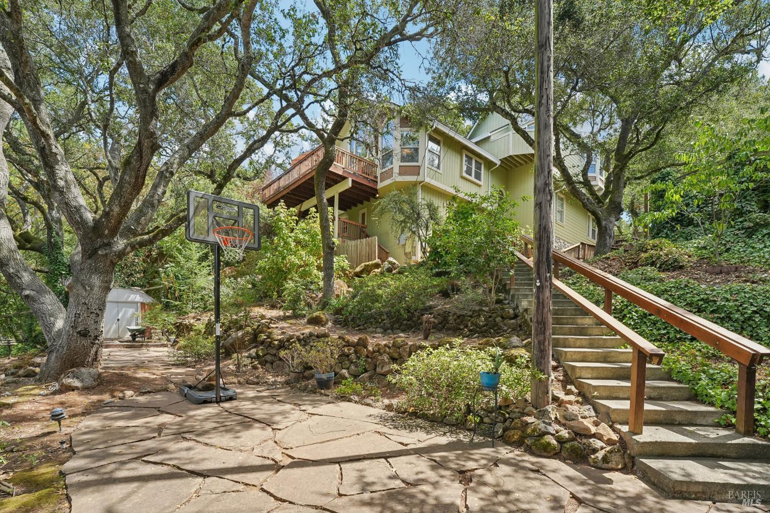 4740 Montgomery Lane Santa Rosa CA 95409