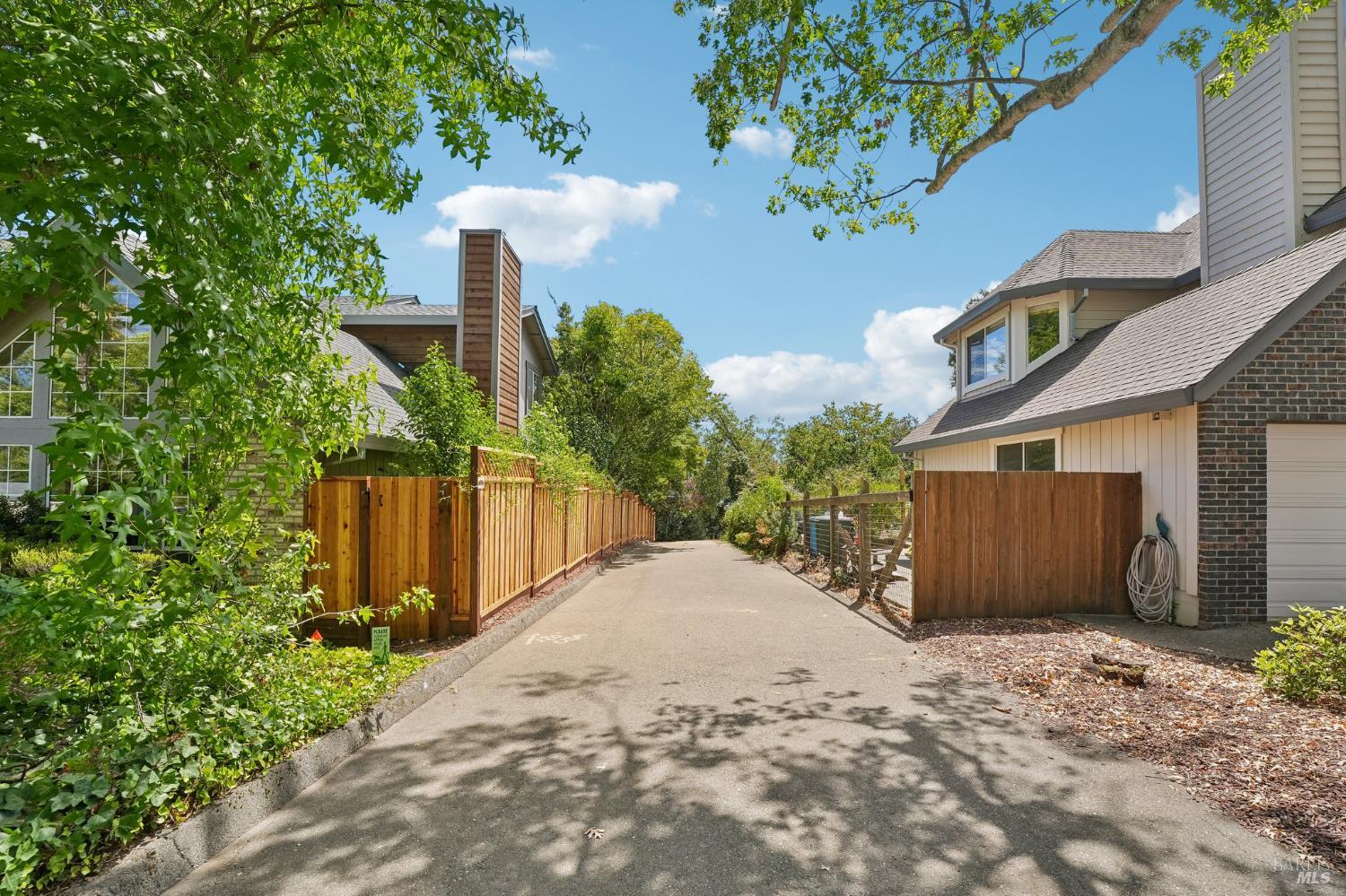 4740 Montgomery Lane Santa Rosa CA 95409