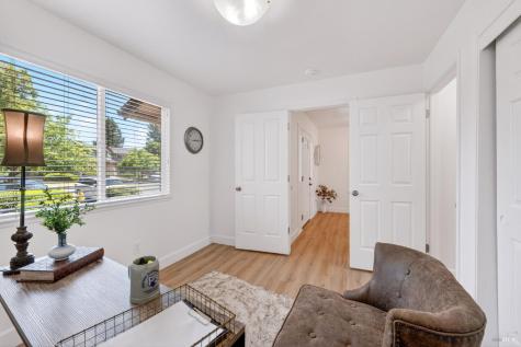 2322 So. Hampton Circle Santa Rosa CA 95401
