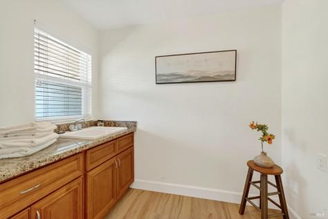 2322 So. Hampton Circle Santa Rosa CA 95401