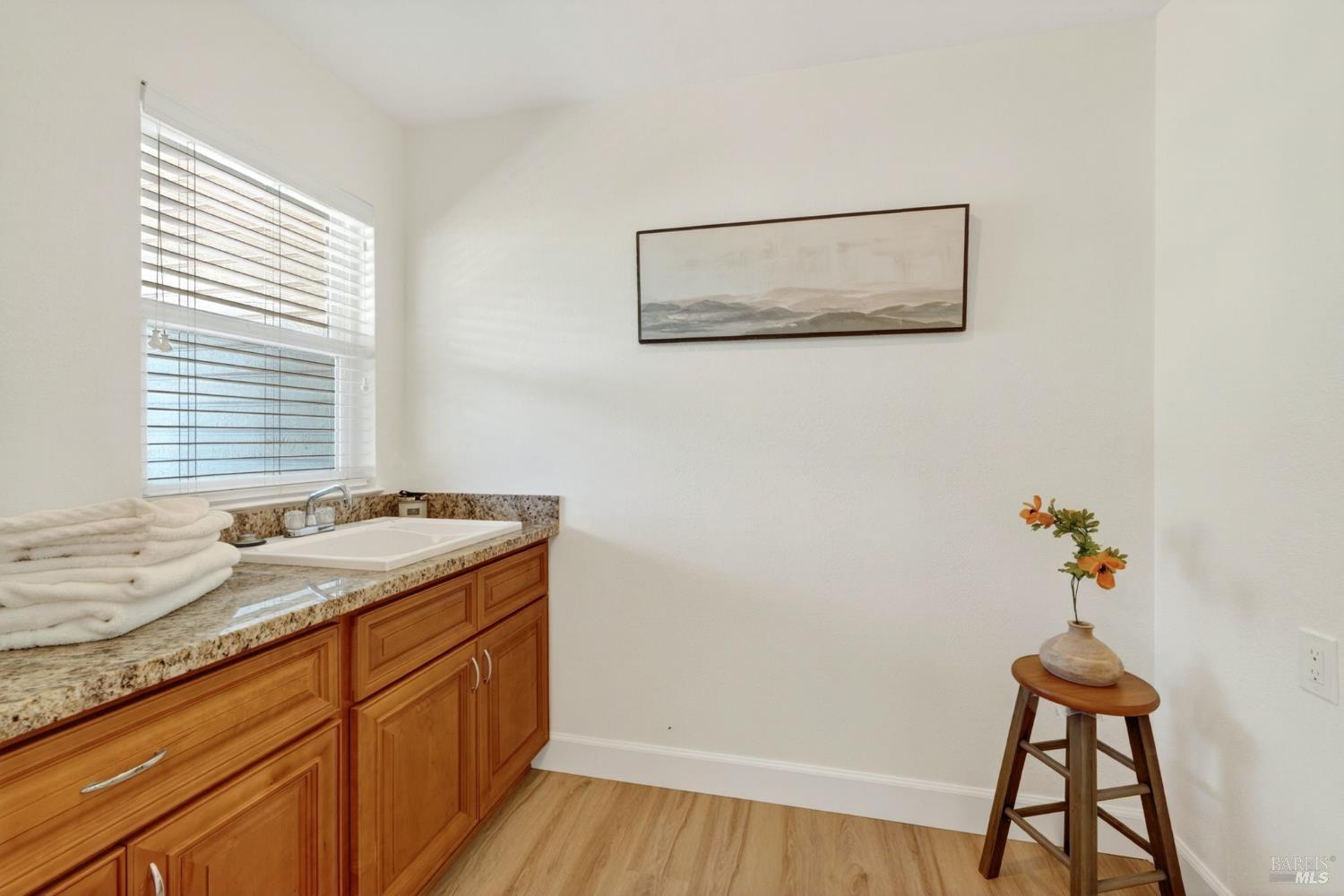 2322 So. Hampton Circle Santa Rosa CA 95401
