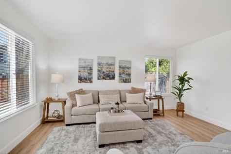 2322 So. Hampton Circle Santa Rosa CA 95401