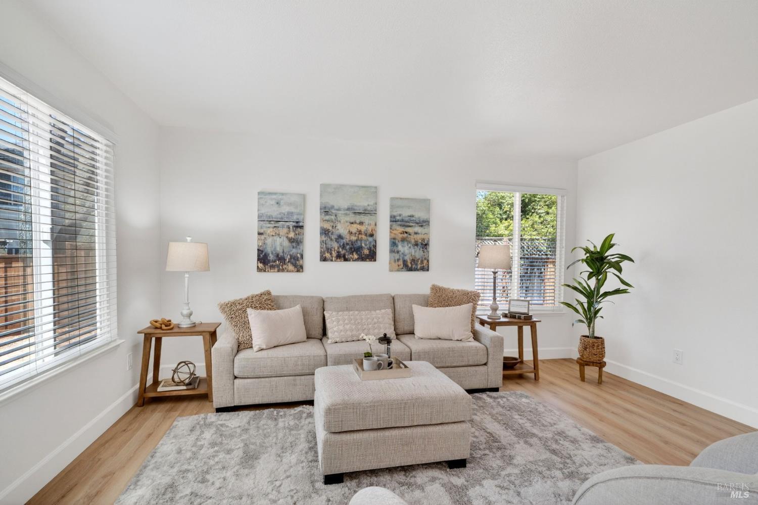 2322 So. Hampton Circle Santa Rosa CA 95401