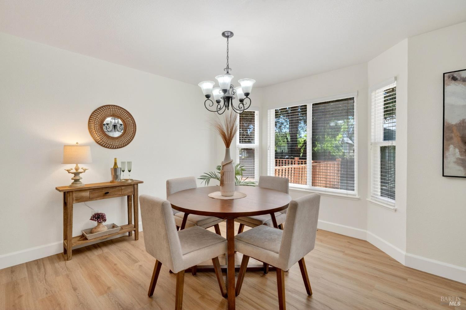 2322 So. Hampton Circle Santa Rosa CA 95401