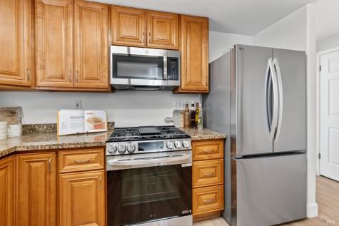 2322 So. Hampton Circle Santa Rosa CA 95401