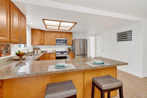 2322 So. Hampton Circle Santa Rosa CA 95401