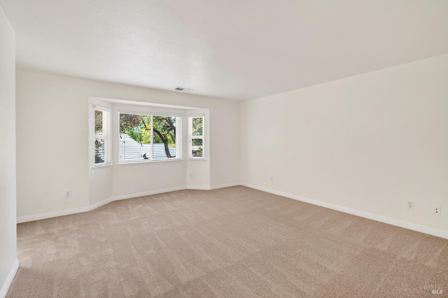 2322 So. Hampton Circle Santa Rosa CA 95401