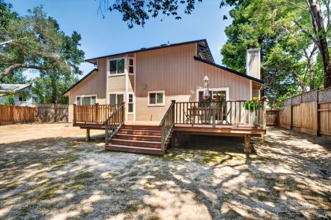 2322 So. Hampton Circle Santa Rosa CA 95401