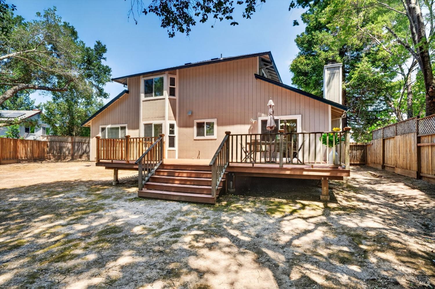 2322 So. Hampton Circle Santa Rosa CA 95401