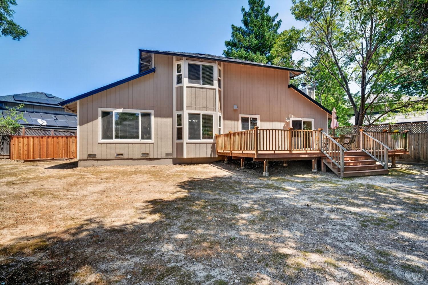 2322 So. Hampton Circle Santa Rosa CA 95401