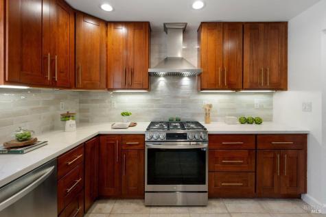 1230 Cambridge Street Novato CA 94947