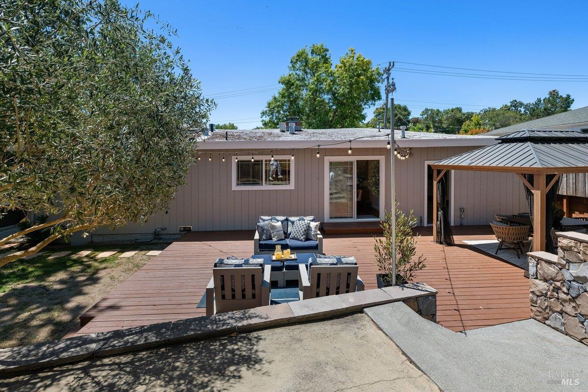1230 Cambridge Street Novato CA 94947