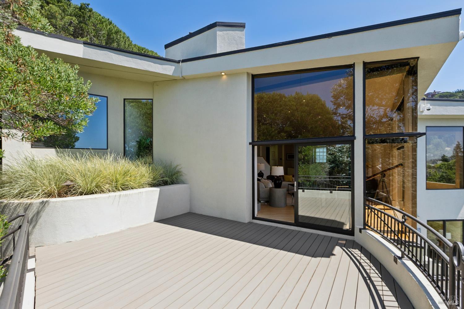 21 Tara Hill Road Tiburon CA 94920
