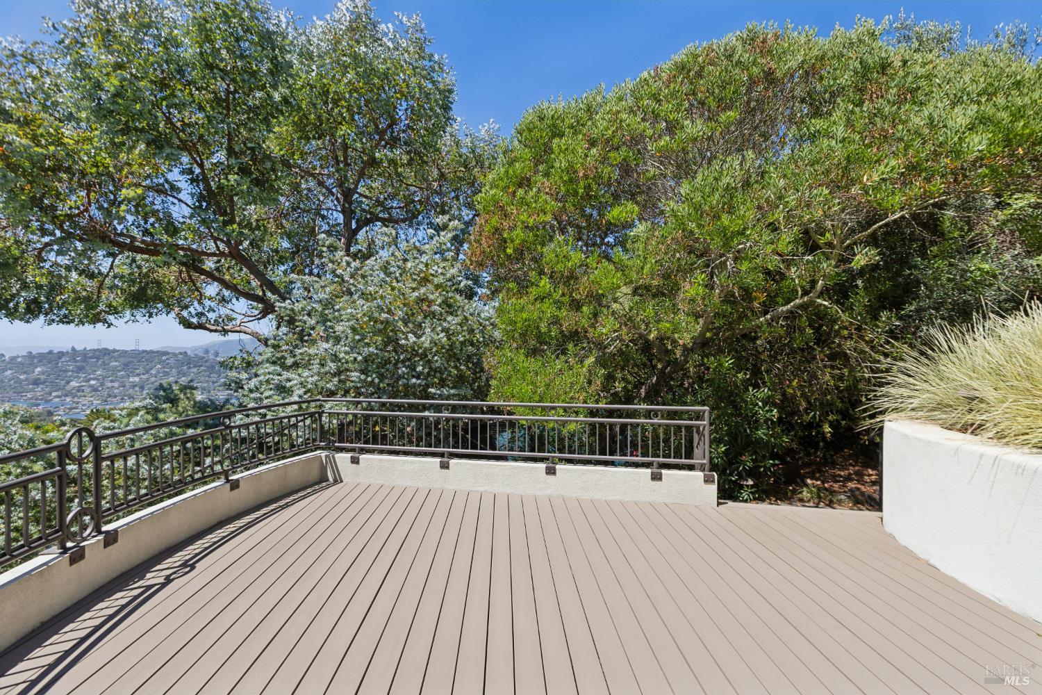 21 Tara Hill Road Tiburon CA 94920