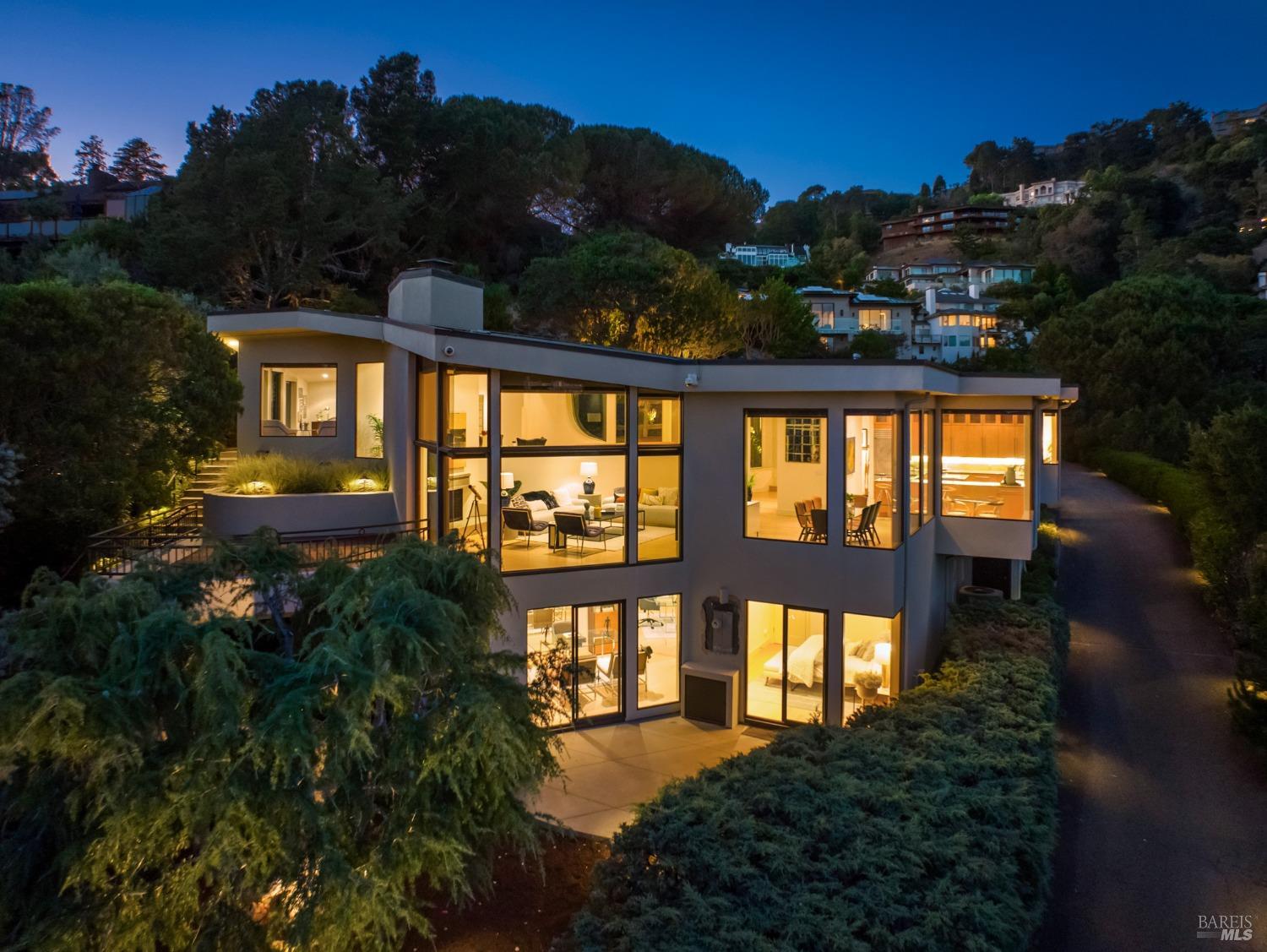 21 Tara Hill Road Tiburon CA 94920