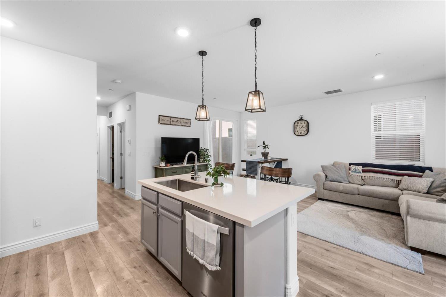 2717 N Cove Drive Sacramento CA 95833