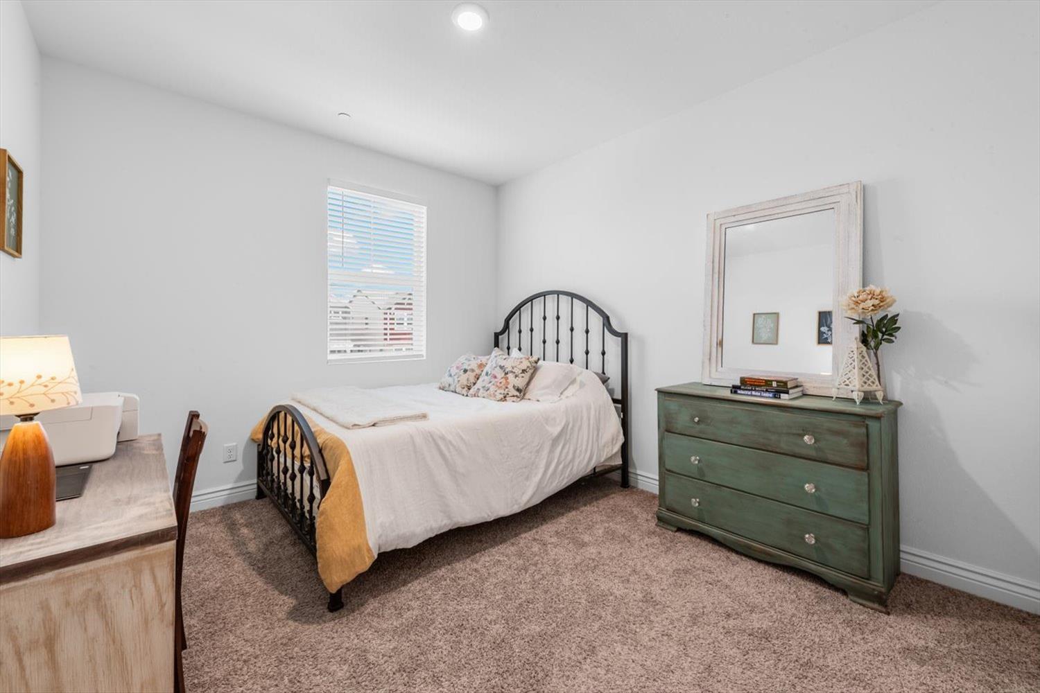 2717 N Cove Drive Sacramento CA 95833