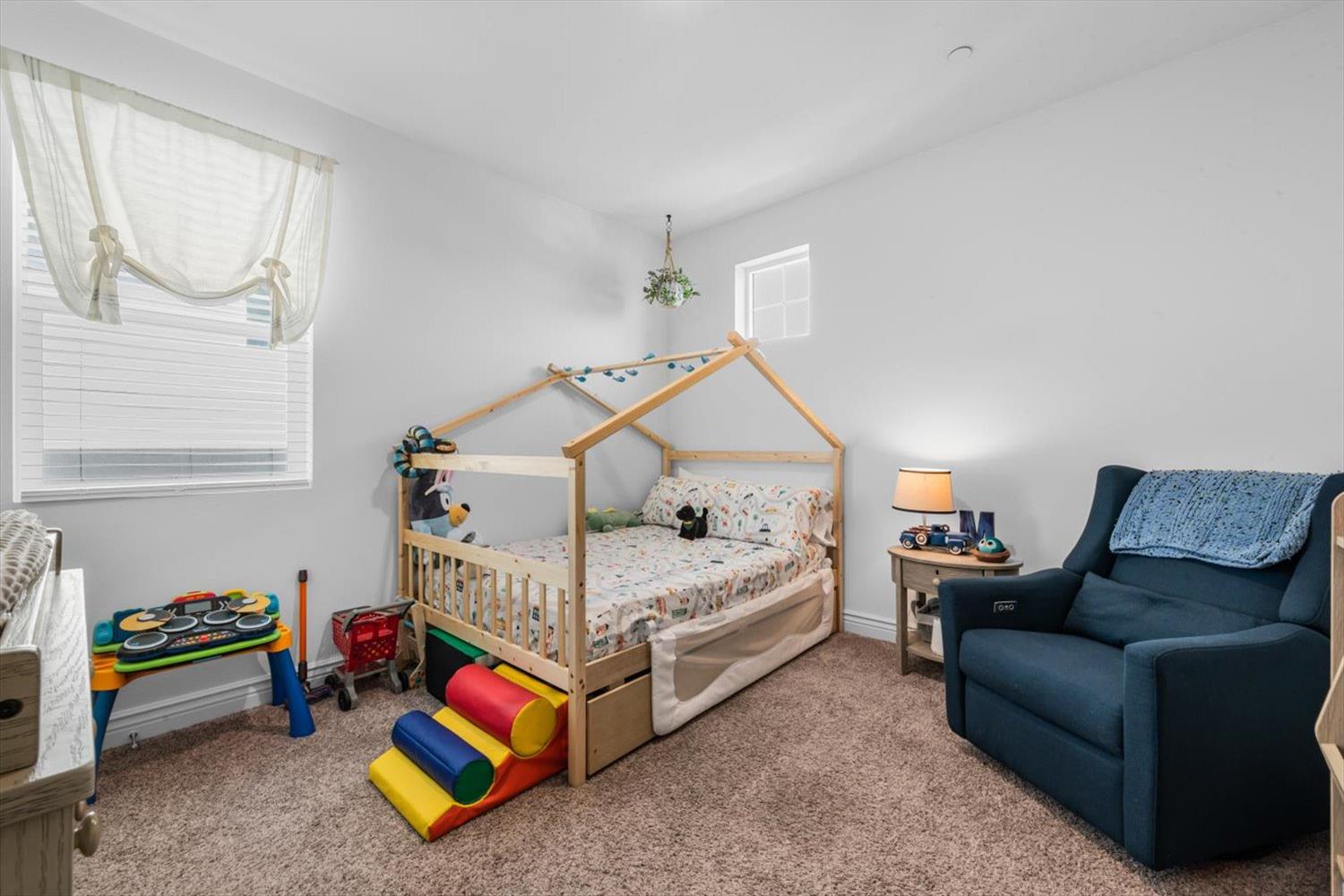 2717 N Cove Drive Sacramento CA 95833