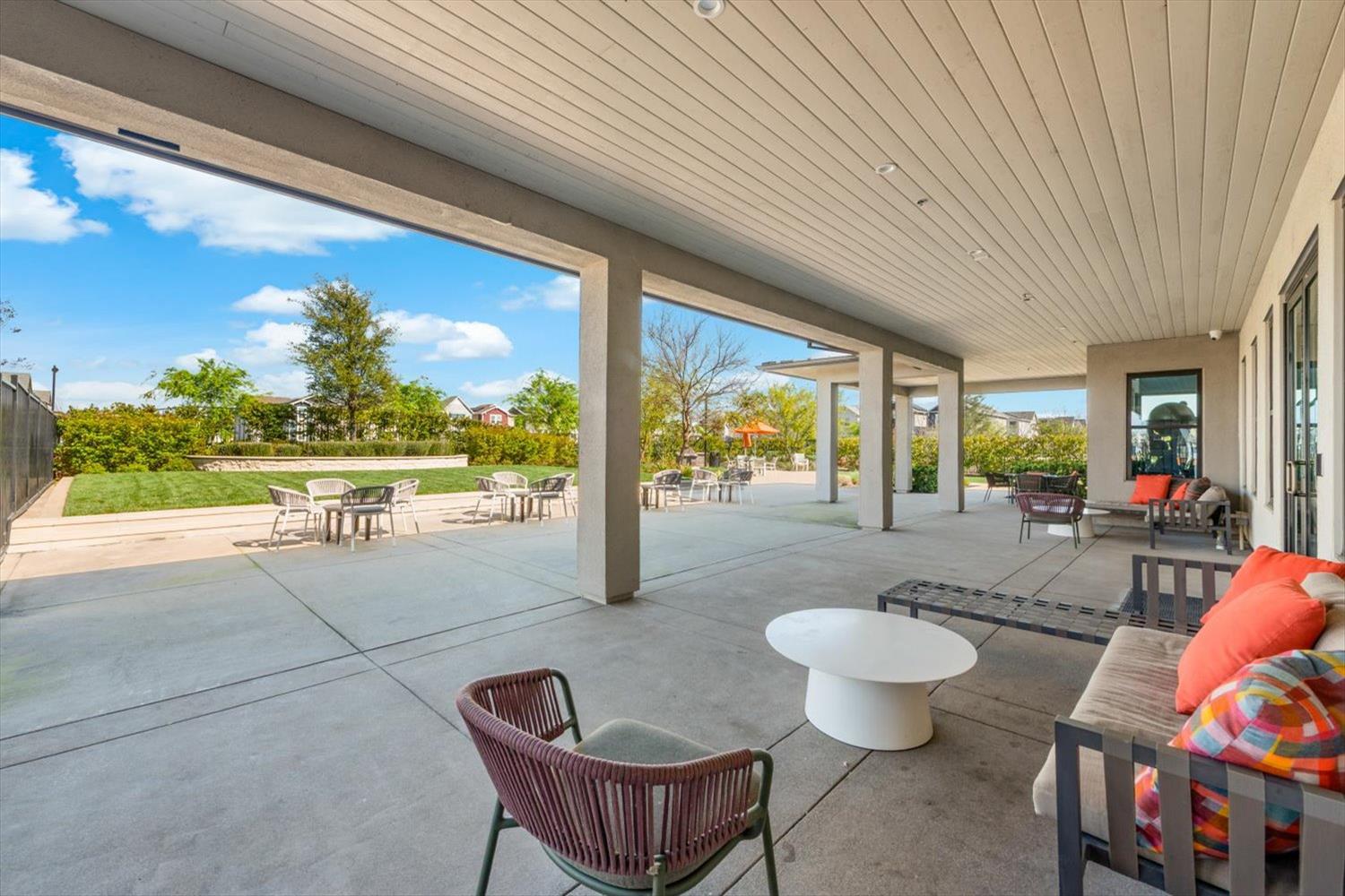 2717 N Cove Drive Sacramento CA 95833