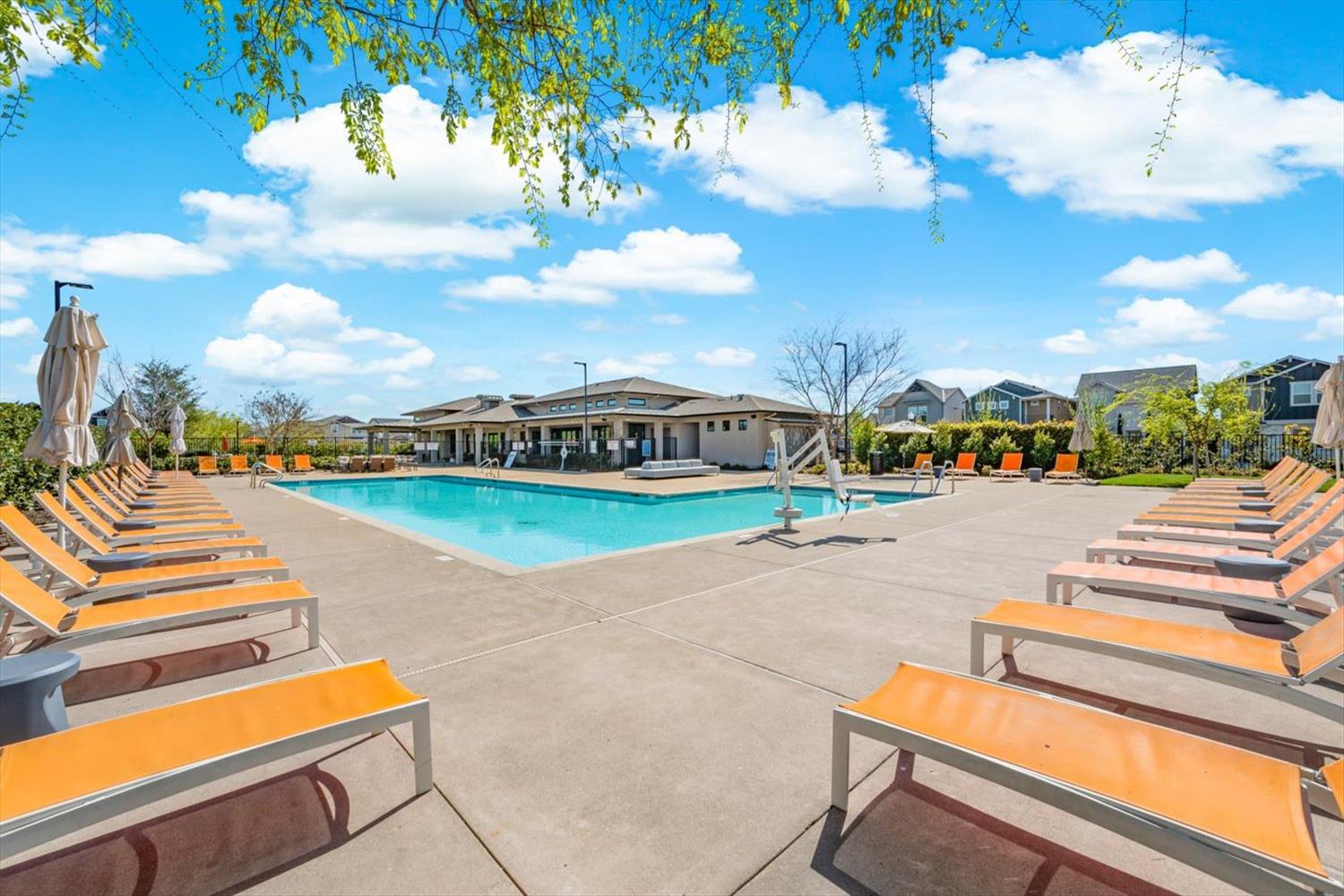 2717 N Cove Drive Sacramento CA 95833