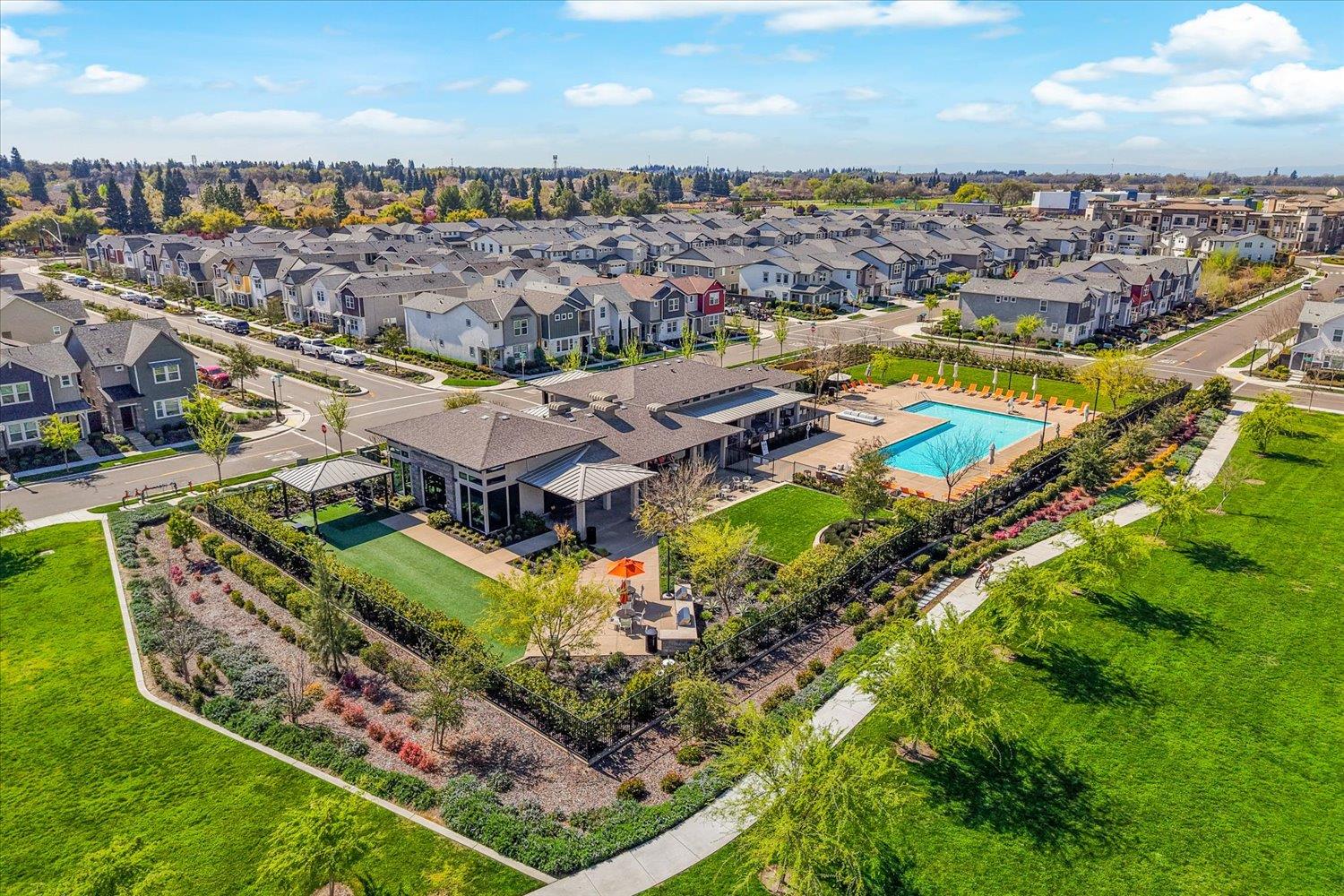 2717 N Cove Drive Sacramento CA 95833