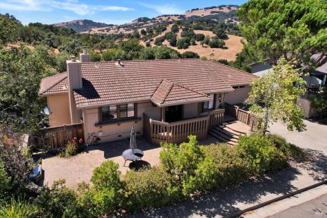 68 Rockrose Way Novato CA 94945