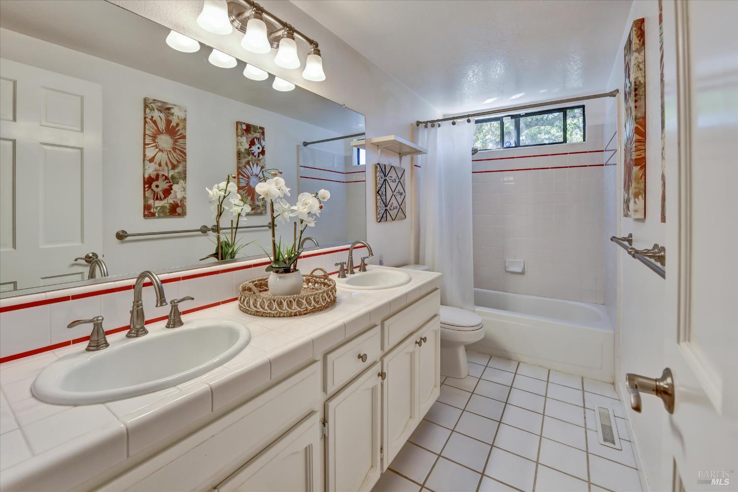 68 Rockrose Way Novato CA 94945