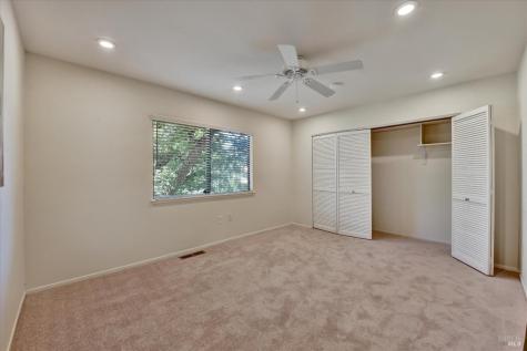 68 Rockrose Way Novato CA 94945