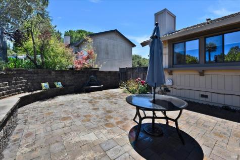 68 Rockrose Way Novato CA 94945