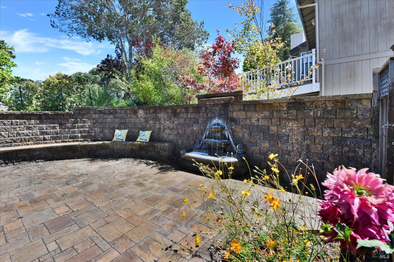 68 Rockrose Way Novato CA 94945