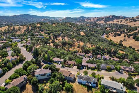 68 Rockrose Way Novato CA 94945