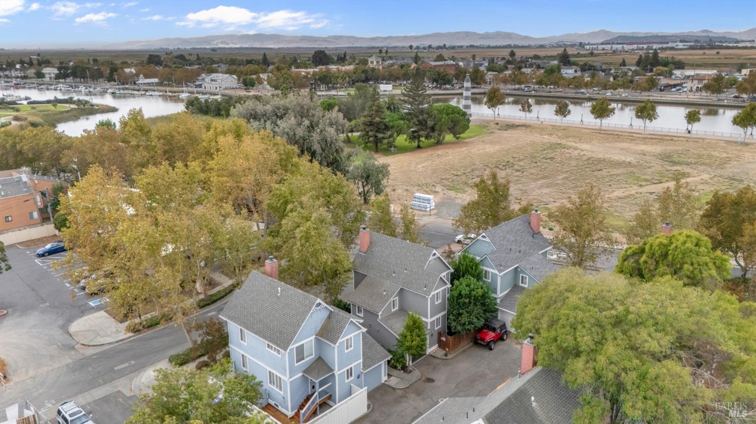 704 Almond Street Suisun City CA 94585