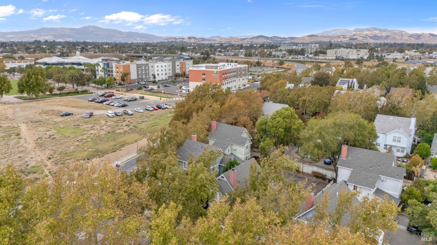 704 Almond Street Suisun City CA 94585