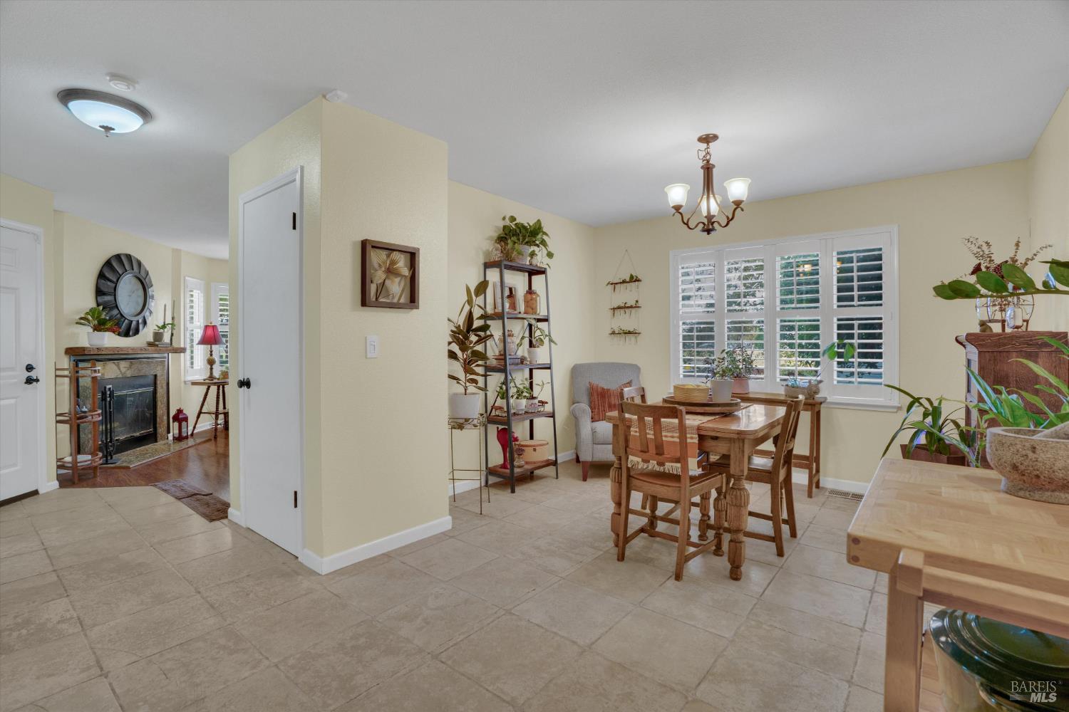 704 Almond Street Suisun City CA 94585