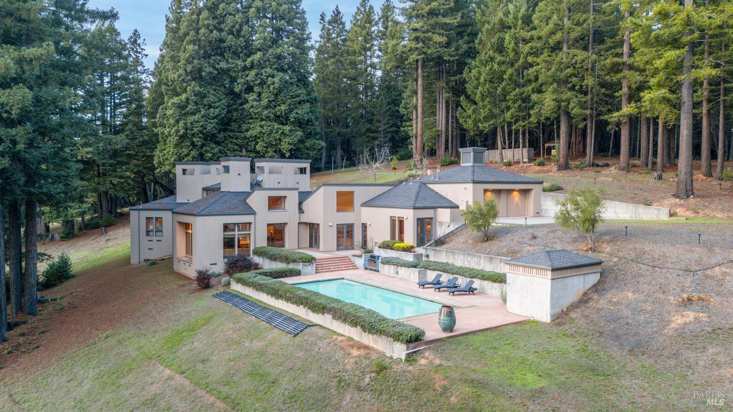 700 Holmes Ranch Road Philo CA 95466