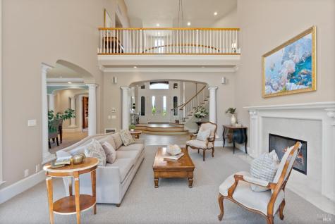 9988 Troon Court Windsor CA 95492